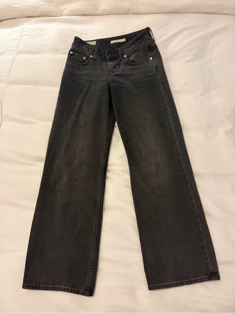Levi's Women's Low Loose Jeans